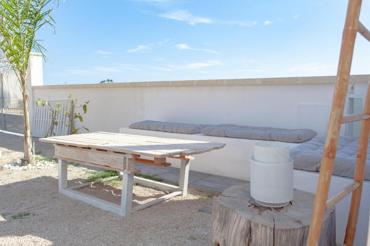 Sunkiss Apartment 500Mt Dal Mare ポルト・チェザーレオ エクステリア 写真