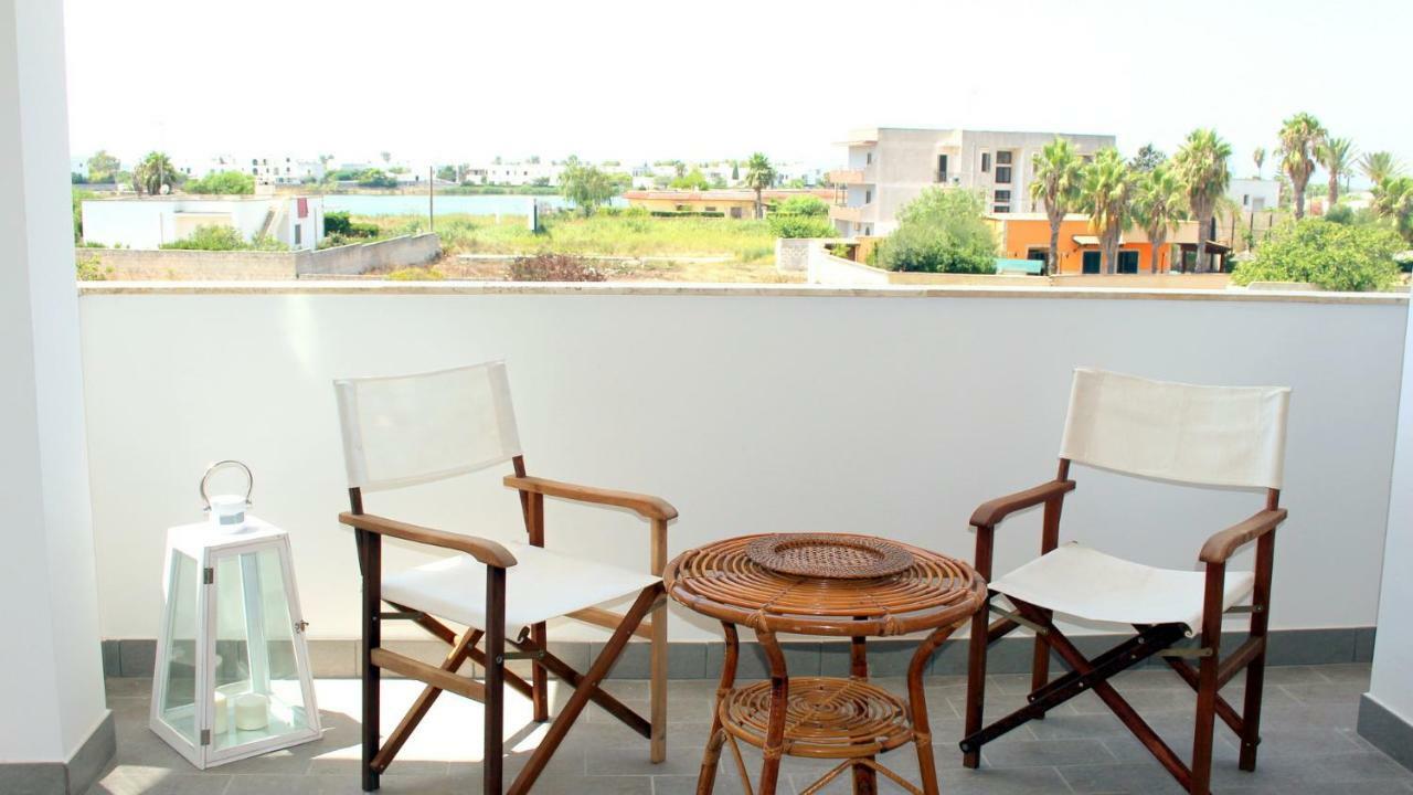 Sunkiss Apartment 500Mt Dal Mare ポルト・チェザーレオ エクステリア 写真