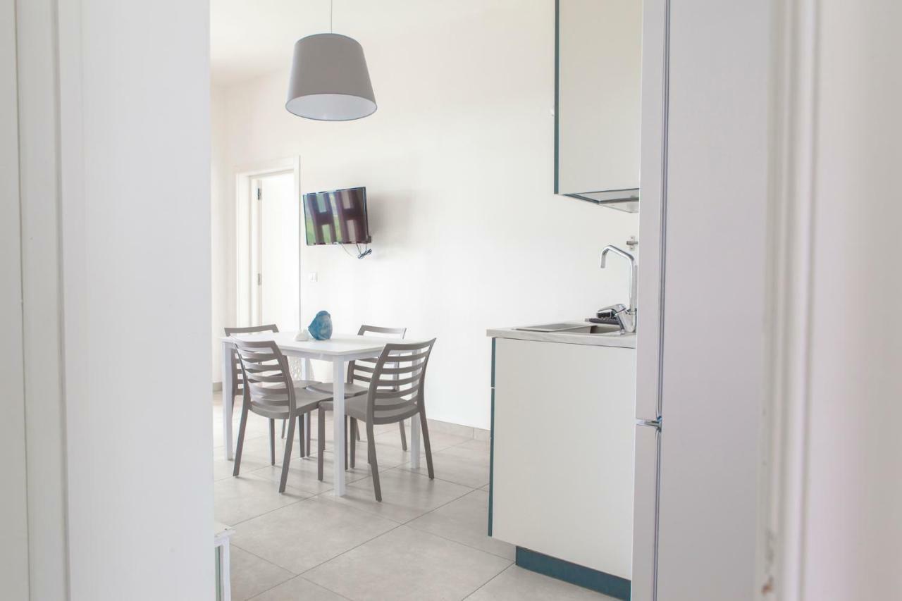 Sunkiss Apartment 500Mt Dal Mare ポルト・チェザーレオ エクステリア 写真