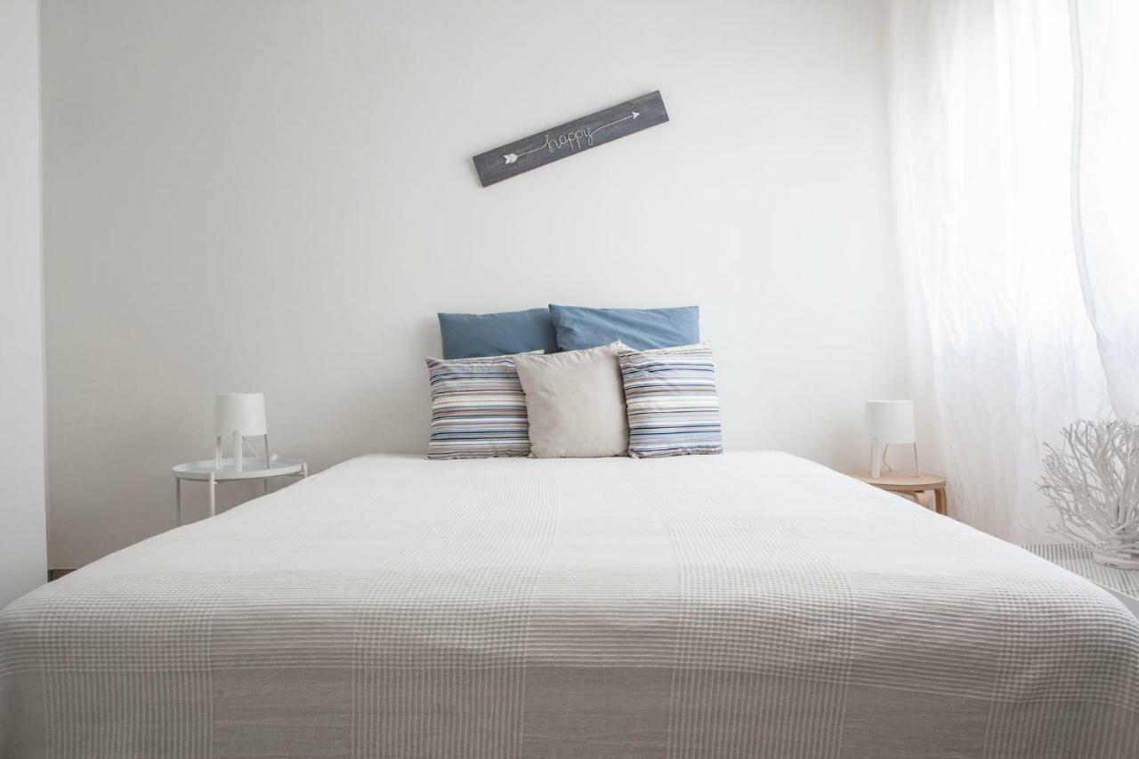 Sunkiss Apartment 500Mt Dal Mare ポルト・チェザーレオ エクステリア 写真