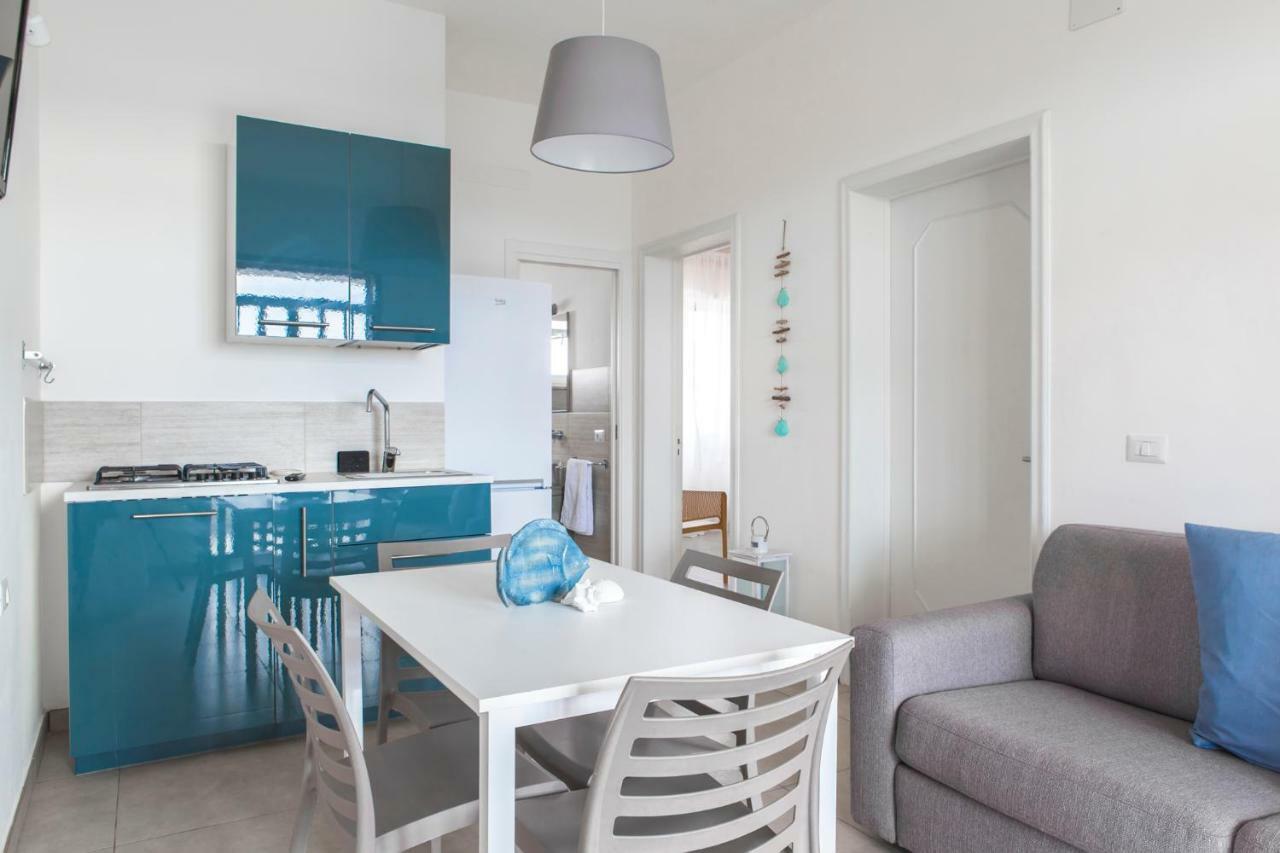 Sunkiss Apartment 500Mt Dal Mare ポルト・チェザーレオ エクステリア 写真