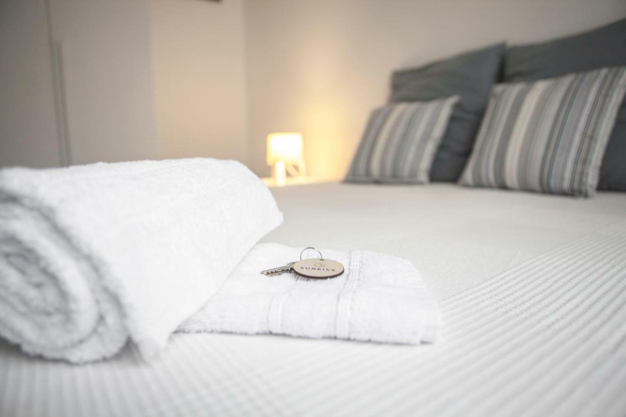 Sunkiss Apartment 500Mt Dal Mare ポルト・チェザーレオ エクステリア 写真